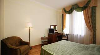 Гостиница Людовико Моро Йошкар-Ола Стандартный двухместный номер с 1 кроватью или 2 отдельными кроватями-4